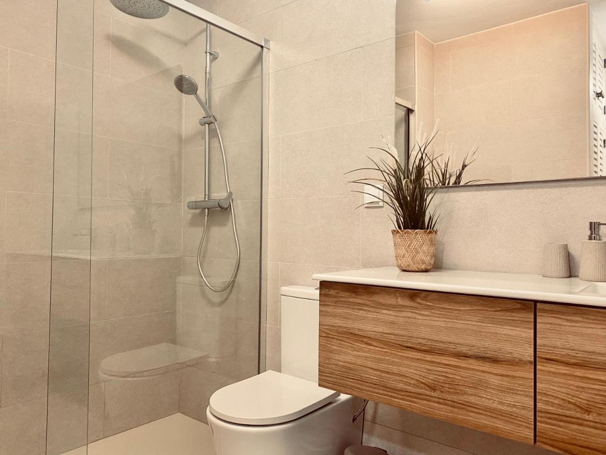 Lagos Apartment Ap Praia Dona Ana Екстериор снимка
