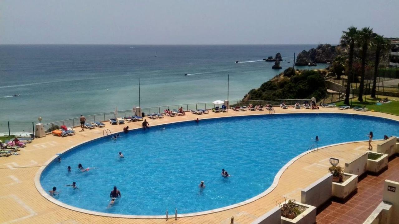 Lagos Apartment Ap Praia Dona Ana Екстериор снимка
