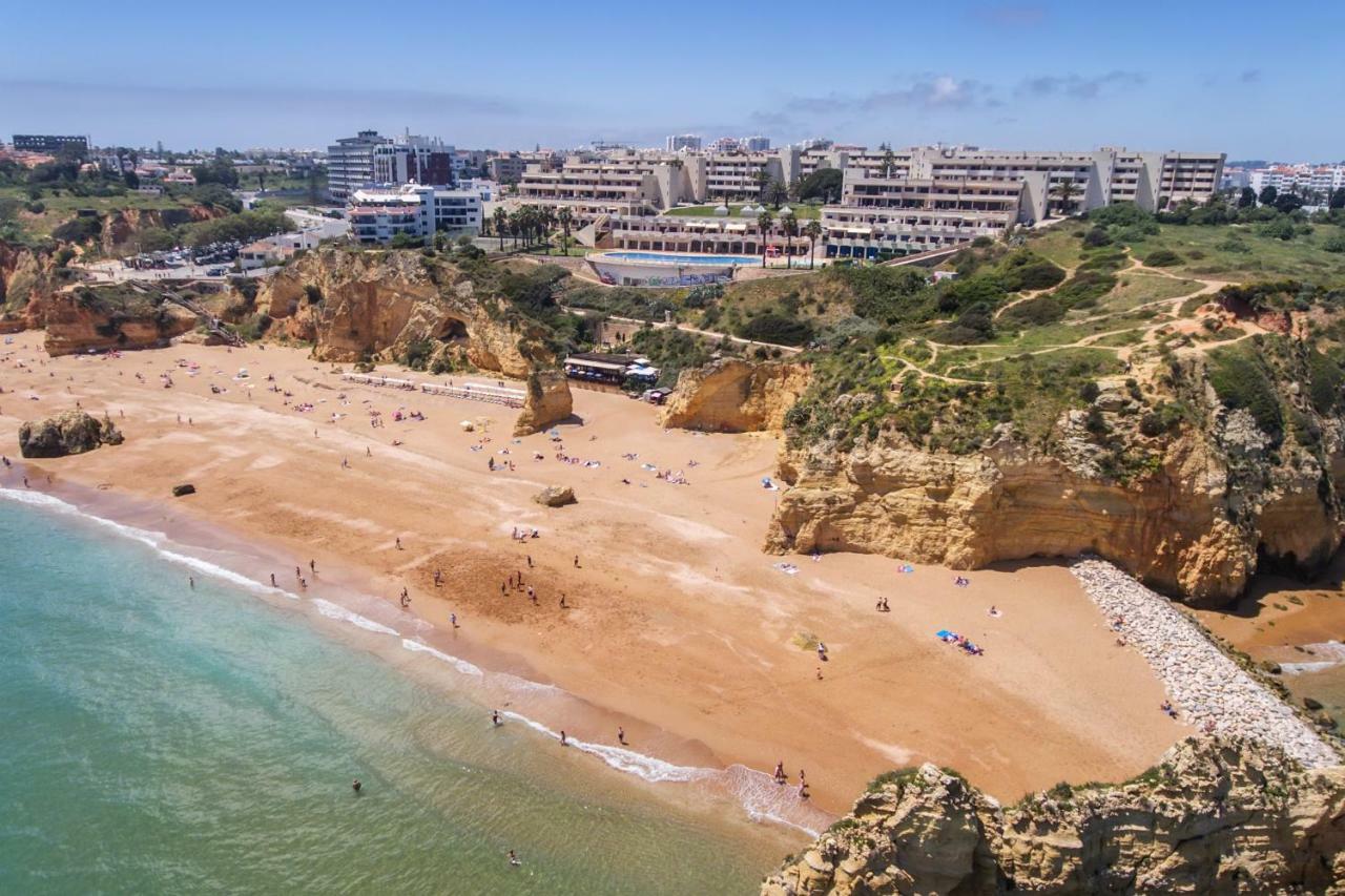 Lagos Apartment Ap Praia Dona Ana Екстериор снимка
