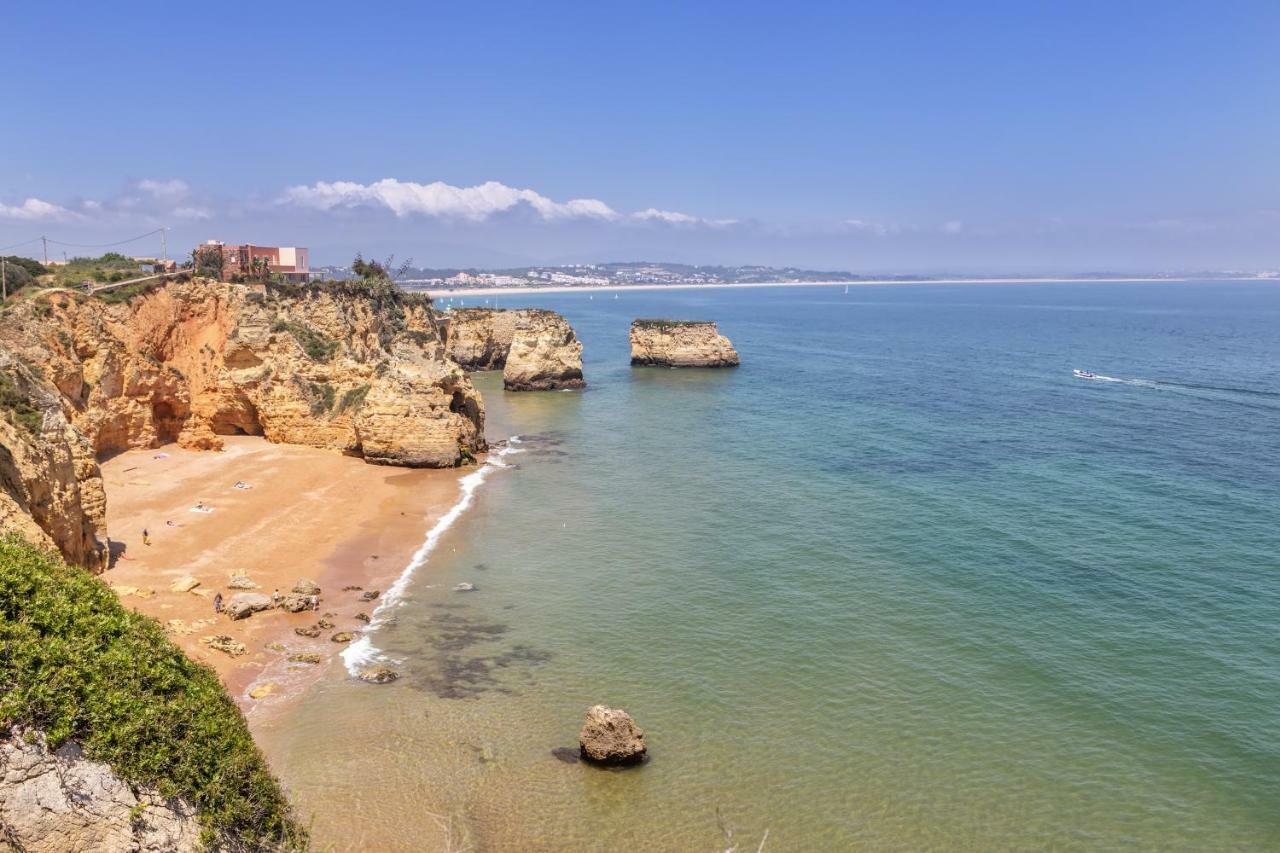 Lagos Apartment Ap Praia Dona Ana Екстериор снимка