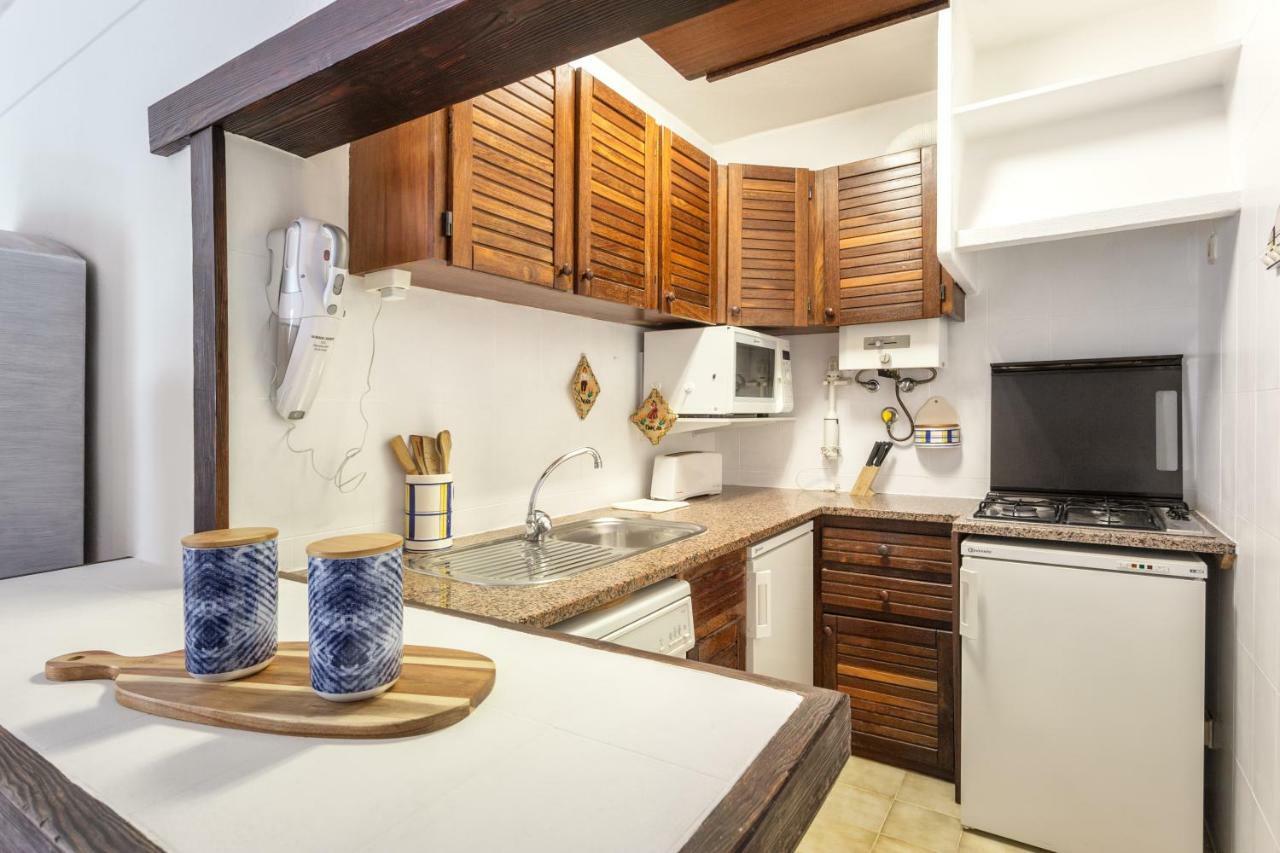 Lagos Apartment Ap Praia Dona Ana Екстериор снимка