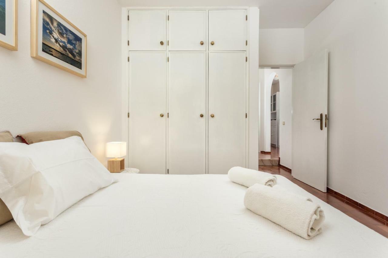 Lagos Apartment Ap Praia Dona Ana Екстериор снимка