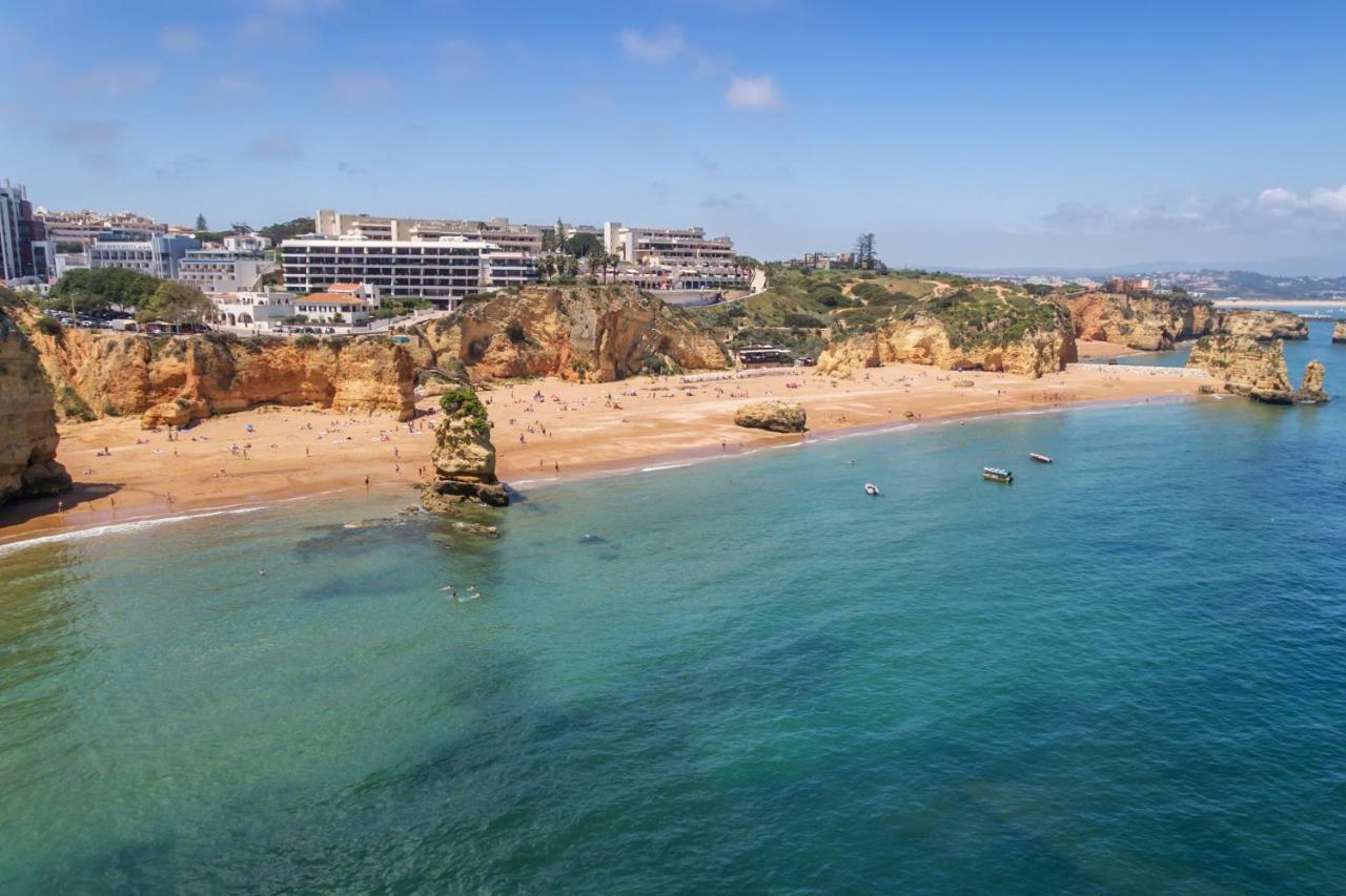Lagos Apartment Ap Praia Dona Ana Екстериор снимка