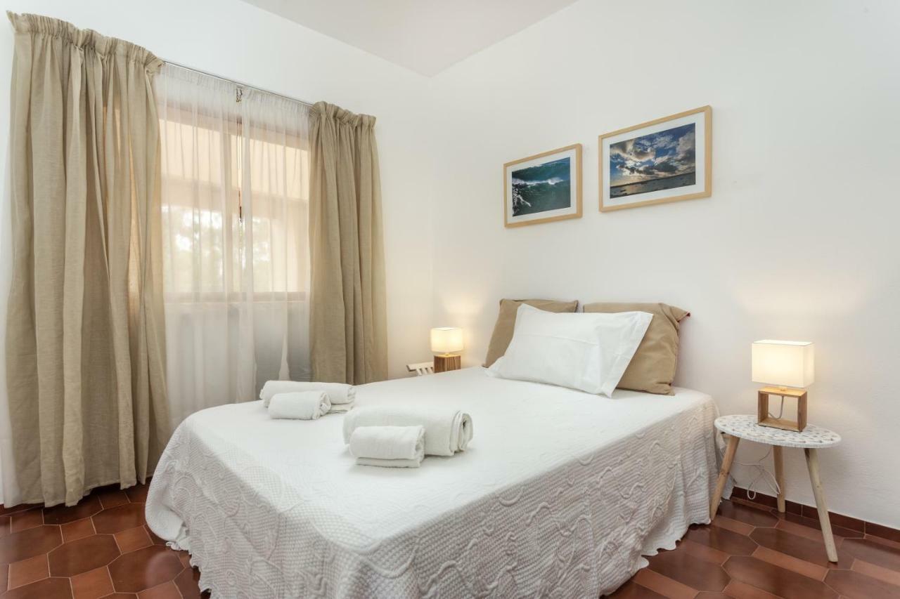 Lagos Apartment Ap Praia Dona Ana Екстериор снимка